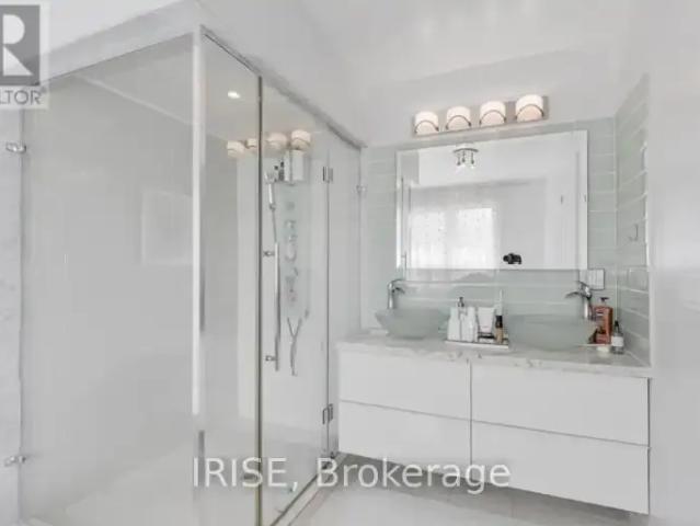 For Rent 6 Bedroom House Richmond Hill ON DLS102243201