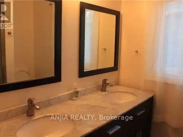 For Rent 6 Bedroom House Richmond Hill ON DLS103012011