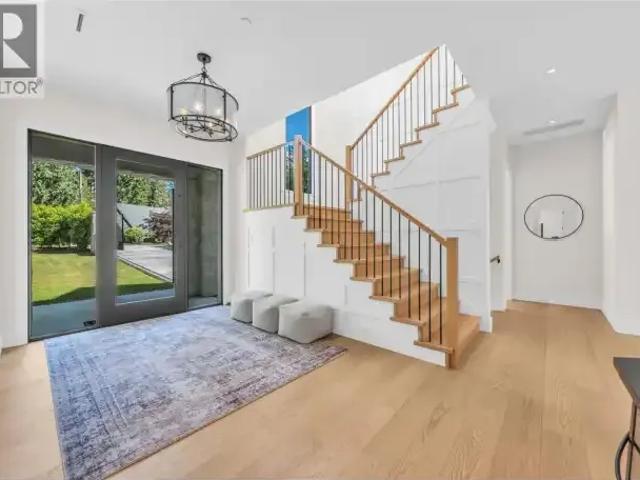 For Rent 6 Bedroom House West Vancouver BC DS104183275