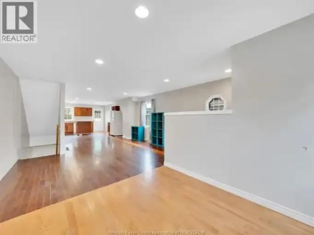 For Rent 6 Bedroom House Windsor ON DLS102204349