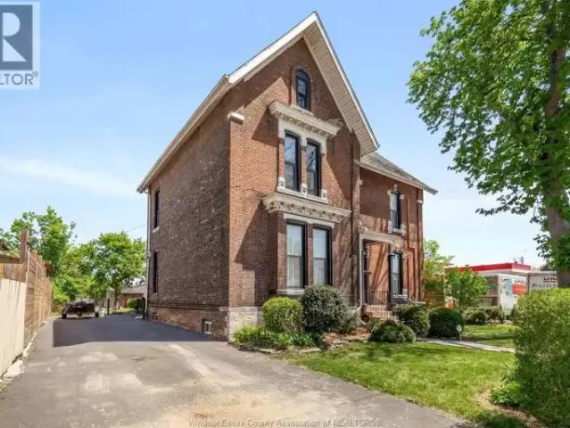 For Rent 7 Bedroom House Windsor ON DLS103840421