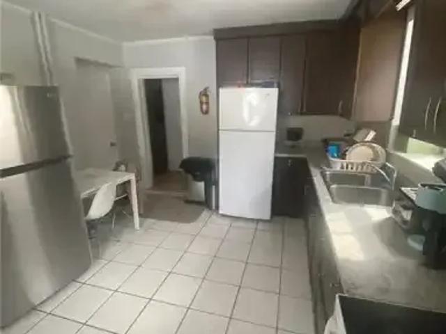 For Rent 8 Bedroom House Guelph ON DS100840202