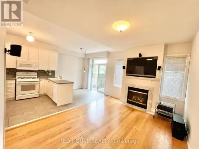For Rent 8 Bedroom Townhouse Vaughan ON DS103695328