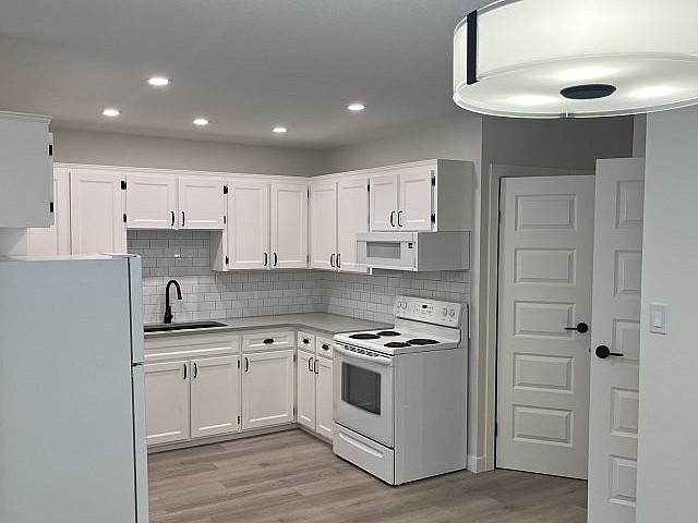 For Rent. 120 Rossmo Rd. $1650 Mnth