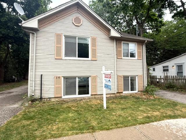 FOR RENT: 14 Miles – Lower
