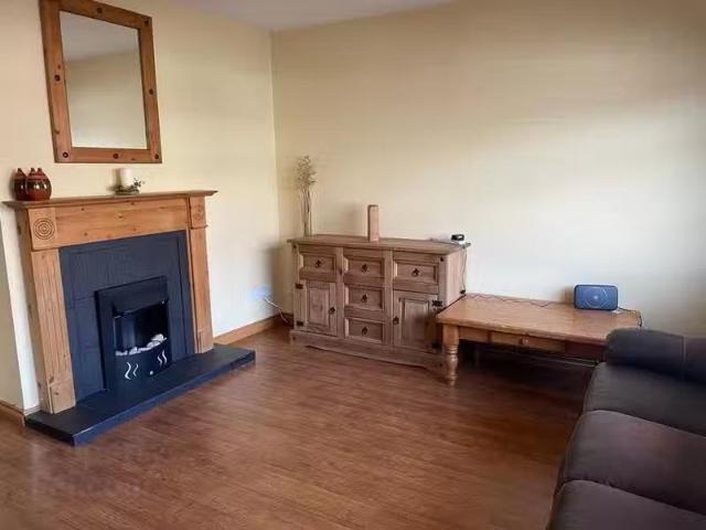Just in! 14 Sunnyside Crescent