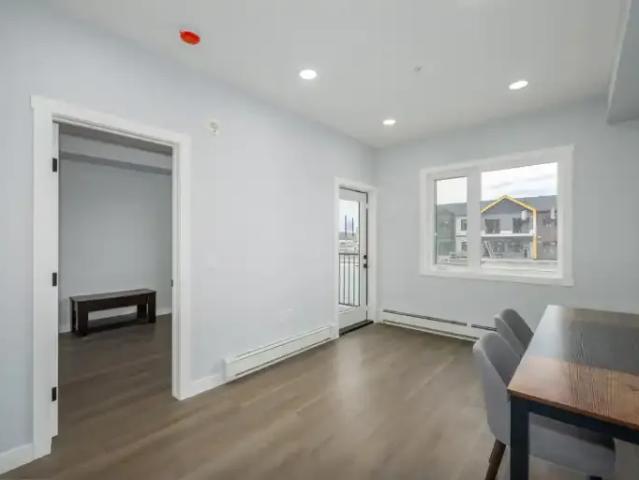 For Rent 1 Bedroom Condo Cochrane AB DS104991309