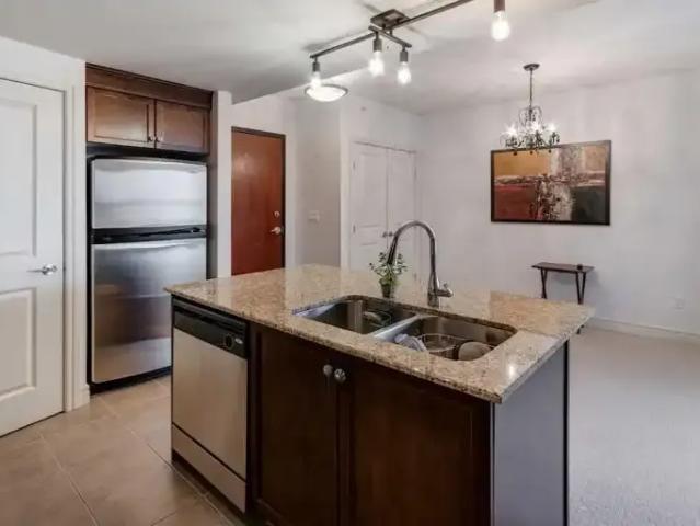 For Rent 1 Bedroom Condo Calgary AB DS101107476