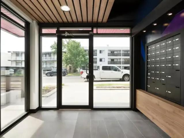 For Rent 1 Bedroom Condo Calgary AB DS102143817