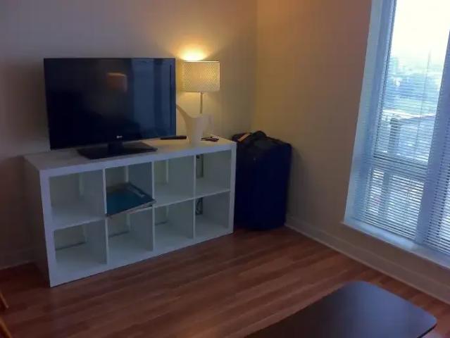 For Rent 1 Bedroom Condo Calgary AB DS102518743
