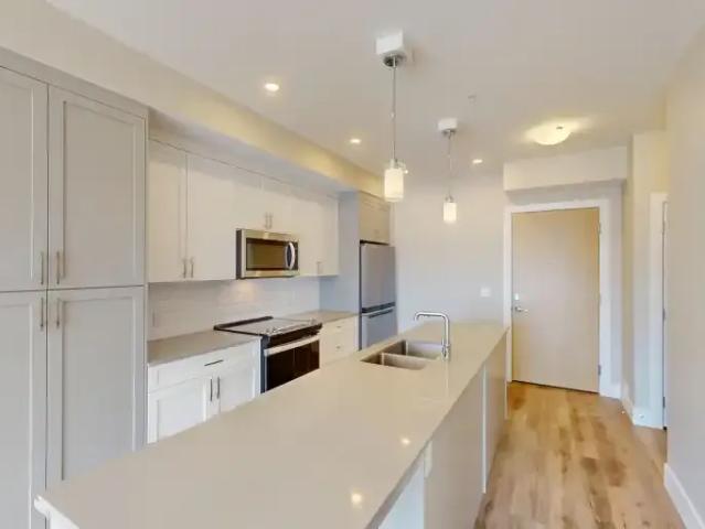 For Rent 1 Bedroom Condo Calgary AB DS102847310