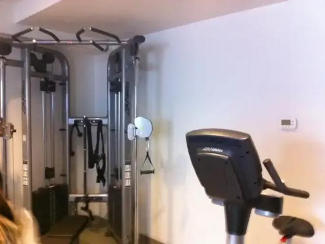 For Rent 1 Bedroom Condo Calgary AB DS103354940