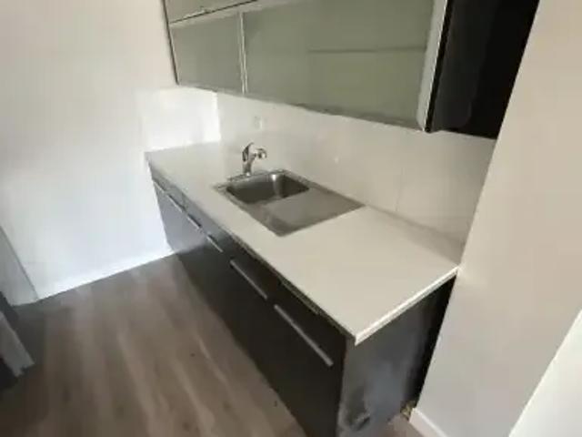For Rent 1 Bedroom Condo Calgary AB DS103611580