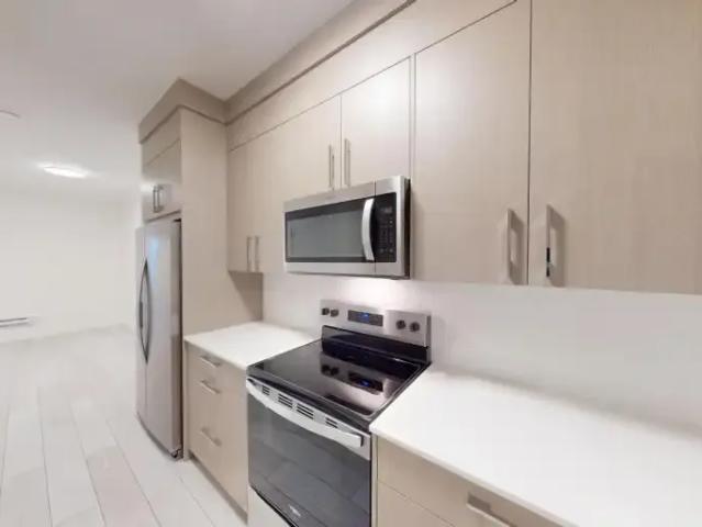 For Rent 1 Bedroom Condo Calgary AB DS103611673
