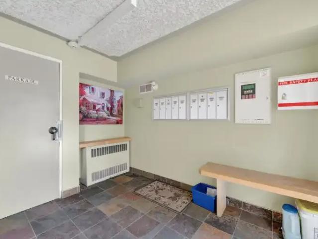For Rent 1 Bedroom Condo Calgary AB DS104000108