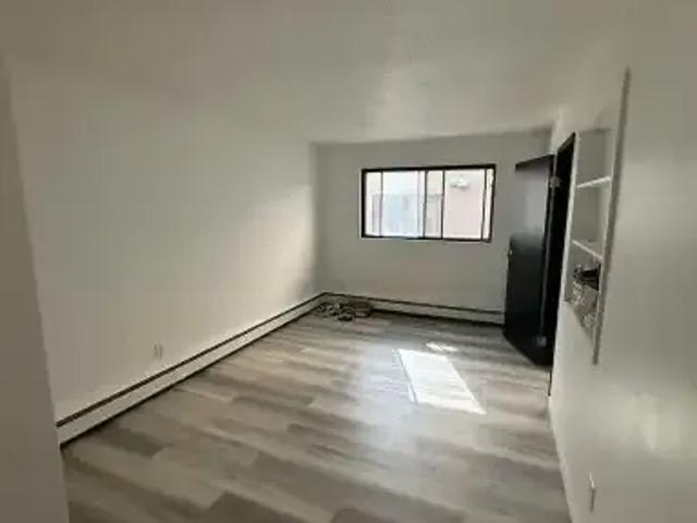 For Rent 1 Bedroom Condo Calgary AB DS104141518