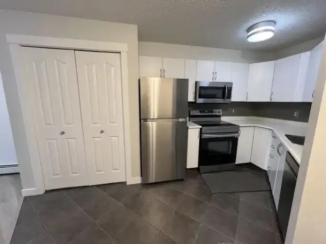 For Rent 1 Bedroom Condo Calgary AB DS104179282
