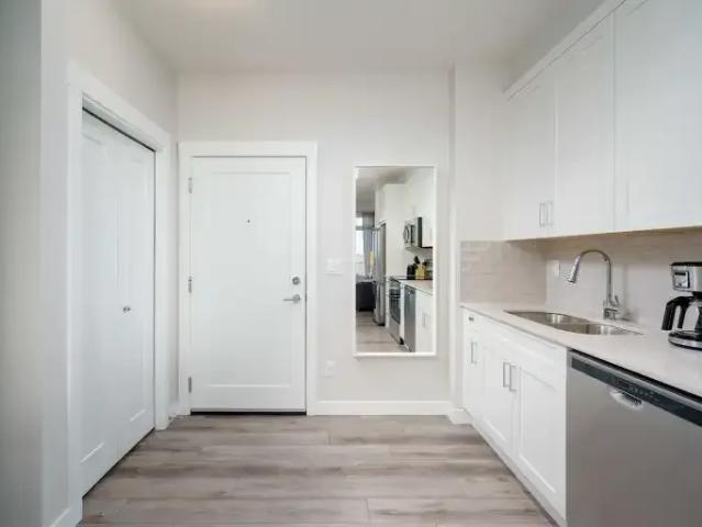For Rent 1 Bedroom Condo Calgary AB DS104180372