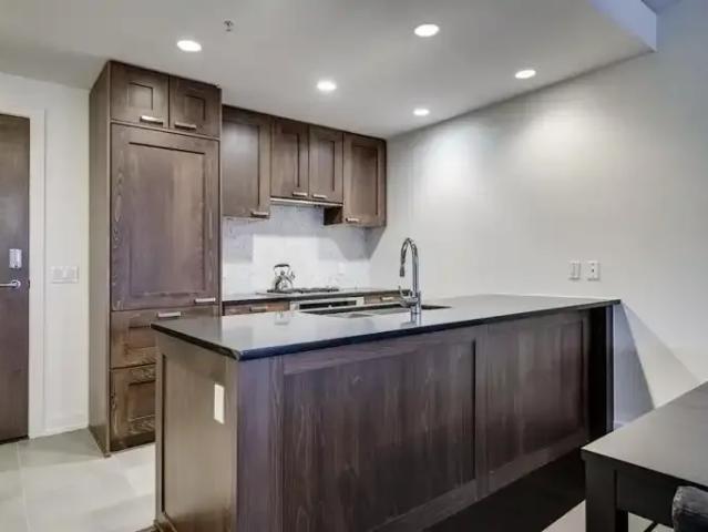 For Rent 1 Bedroom Condo Calgary AB DS104180586