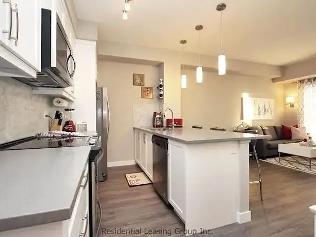 For Rent 1 Bedroom Condo Calgary AB DS104180744