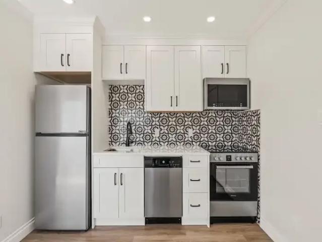 For Rent 1 Bedroom Condo Calgary AB DS104181239