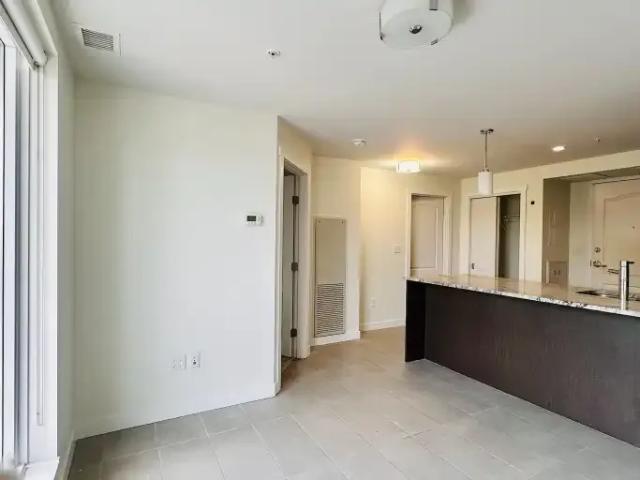 For Rent 1 Bedroom Condo Calgary AB DS104181342