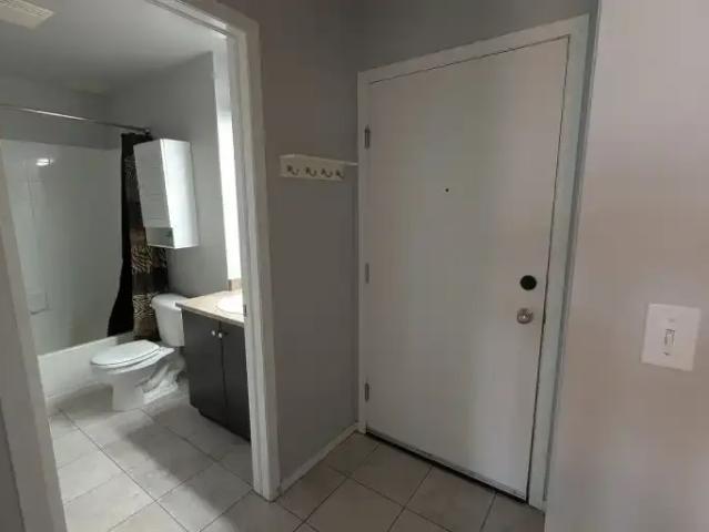 For Rent 1 Bedroom Condo Calgary AB DS104182024