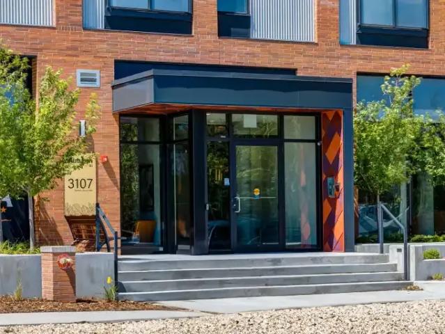 For Rent 1 Bedroom Condo Calgary AB DS104182200