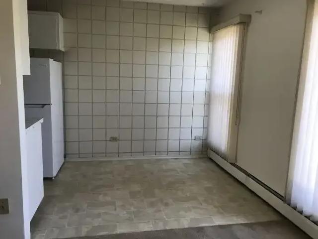 For Rent 1 Bedroom Condo Calgary AB DS104224149