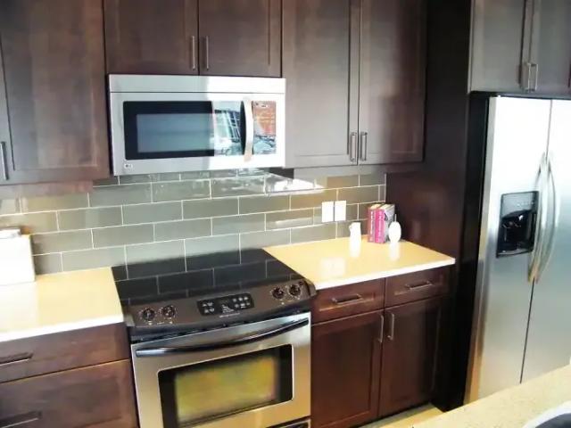 For Rent 1 Bedroom Condo Calgary AB DS104470804
