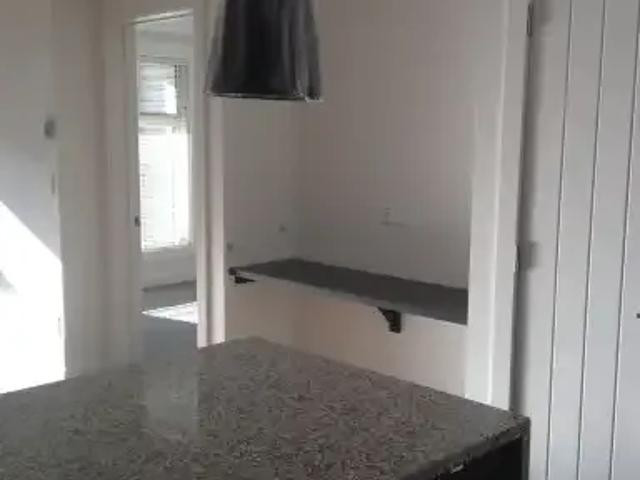 For Rent 1 Bedroom Condo Calgary AB DS104401560