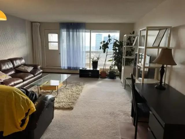 For Rent 1 Bedroom Condo Calgary AB DS104401675