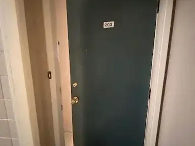 For Rent 1 Bedroom Condo Calgary AB DS104972768