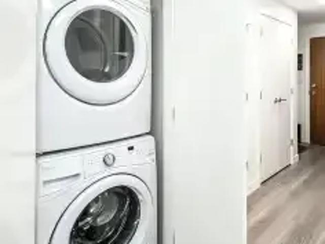 For Rent 1 Bedroom Condo Calgary AB DS105167330
