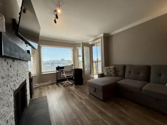 For Rent 1 Bedroom Condo Delta BC DS105071842