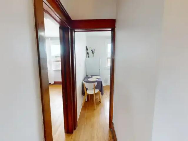 For Rent 1 Bedroom Condo East York ON DS104876756