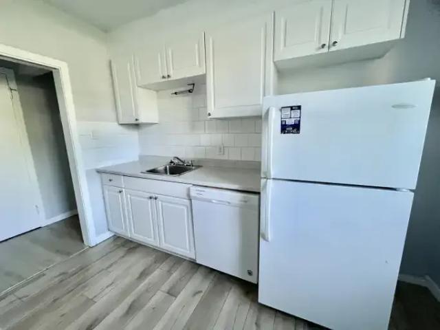 For Rent 1 Bedroom Condo Edmonton AB DS103920497