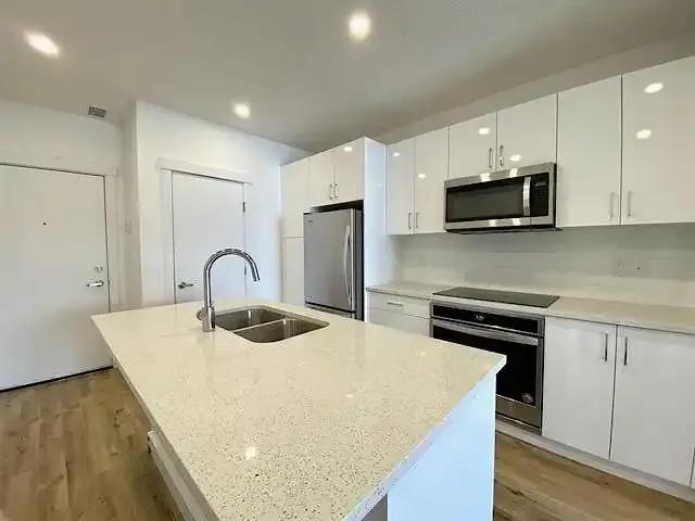 For Rent 1 Bedroom Condo Edmonton AB DS104178751