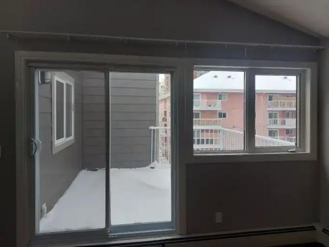 For Rent 1 Bedroom Condo Edmonton AB DS104181174