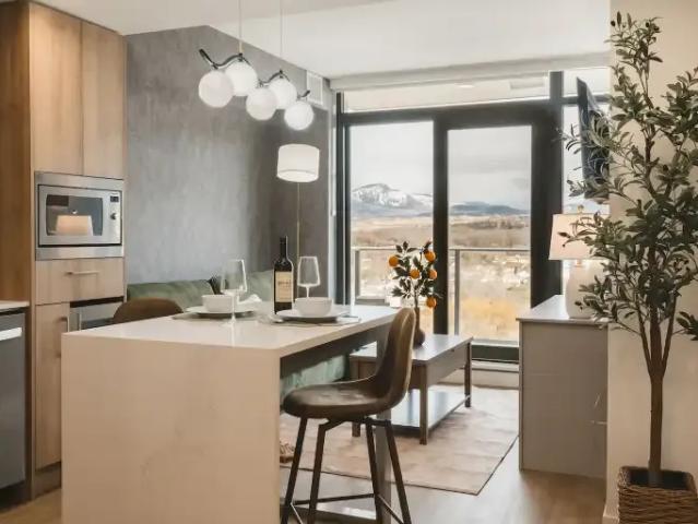 For Rent 1 Bedroom Condo Kelowna BC DS104181186