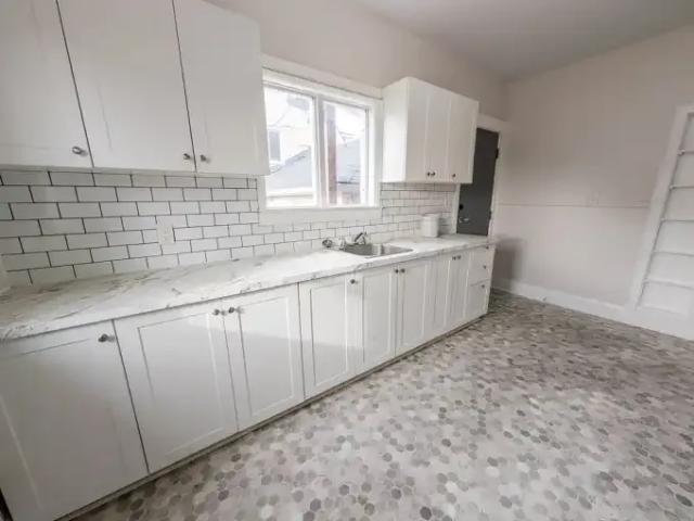 For Rent 1 Bedroom Condo St. Catharines ON DLS102846428
