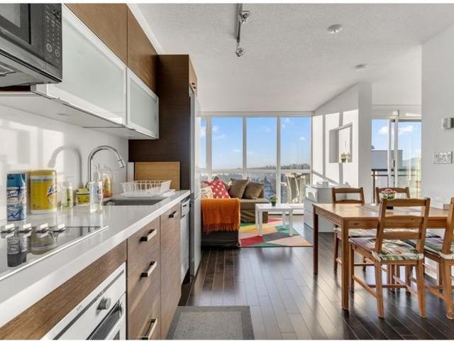For Rent 1 Bedroom Condo Surrey BC DLS100525468