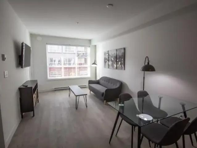 For Rent 1 Bedroom Condo Surrey BC DS104000095