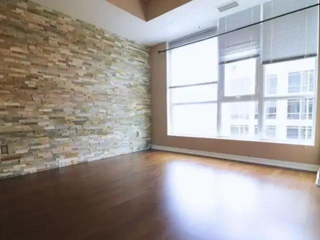 For Rent 1 Bedroom Condo Toronto ON DS102306606