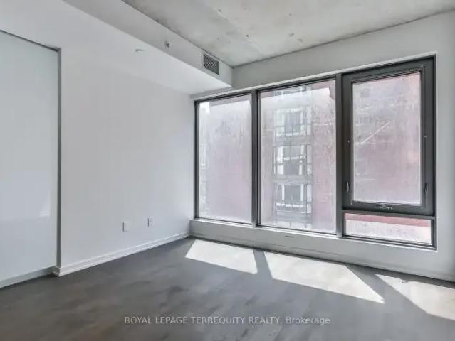 For Rent 1 Bedroom Condo Toronto ON DS102551607