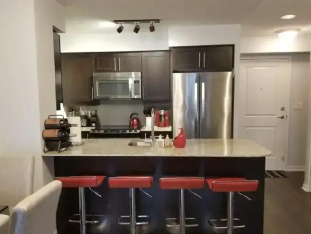For Rent 1 Bedroom Condo Toronto ON DS102847094