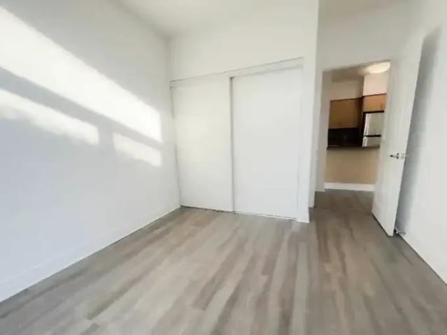 For Rent 1 Bedroom Condo Toronto ON DS103243614