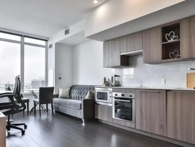 For Rent 1 Bedroom Condo Toronto ON DS103215808