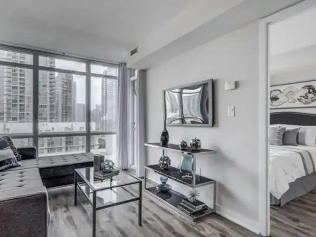 For Rent 1 Bedroom Condo Toronto ON DS103322467