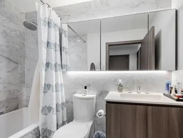 For Rent 1 Bedroom Condo Toronto ON DS103322492